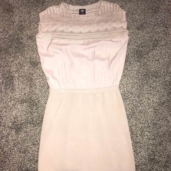 VINCE CAMUTO Crochet Collar Dress - Picture 3 of 5